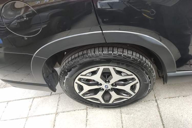 Used Subaru Forester 2021 2.0i Luxury Edition EyeSight Right Rear Wheel Hub