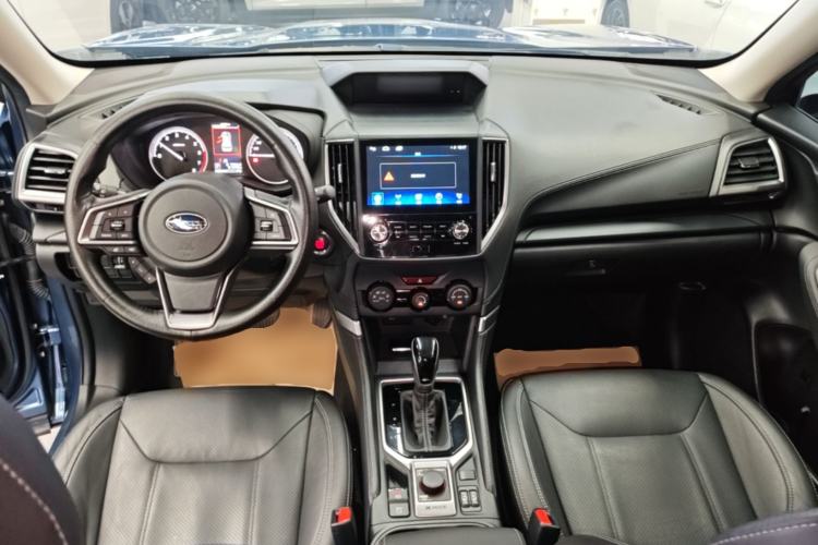 Used Subaru Forester 2021 2.0i Luxury Edition Center Console