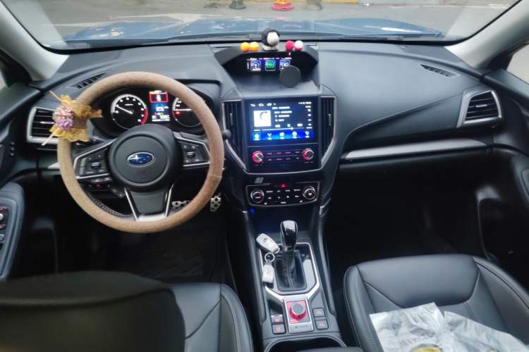 Used Subaru Forester 2021 2.0i Flagship Edition EyeSight Center Console