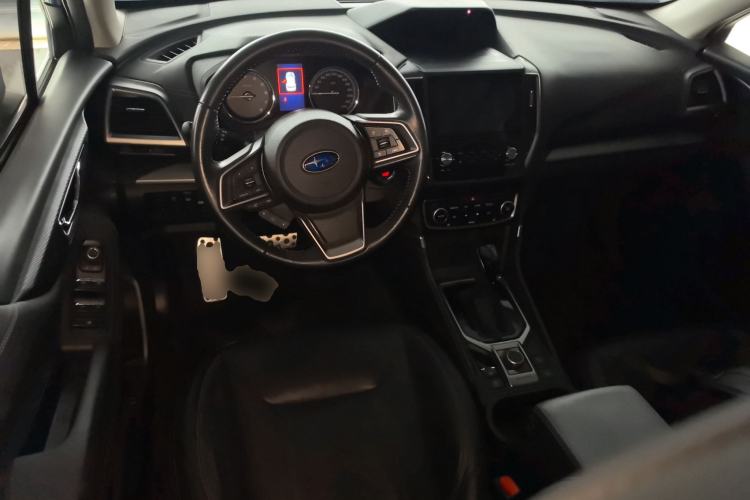 Used Subaru Forester 2021 2.0i Flagship Edition EyeSight Center Console