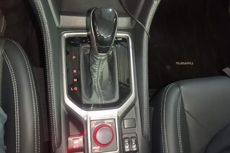 Used Subaru Forester 2021 2.0i Luxury Edition EyeSight Gear Lever