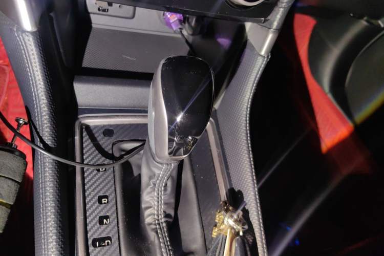 Used Subaru Forester 2021 2.0i Luxury Edition EyeSight Gear Lever