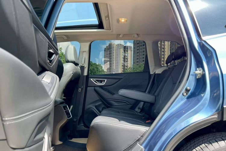Used Subaru Forester 2021 2.0i Luxury Edition Interior 3