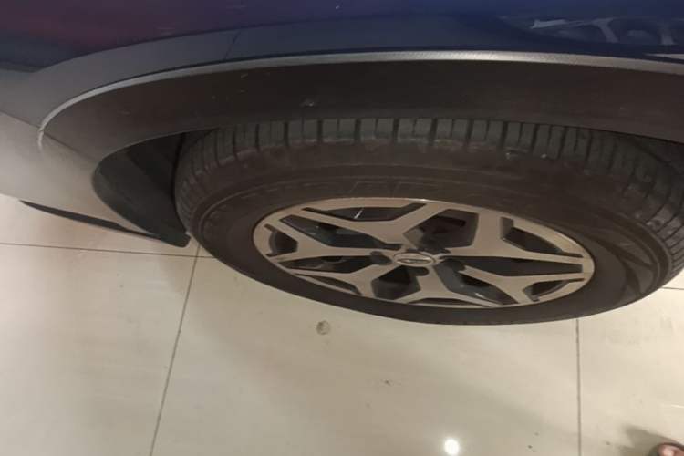 Used Subaru Forester 2021 2.0i Luxury Edition EyeSight Left Front Wheel Hub
