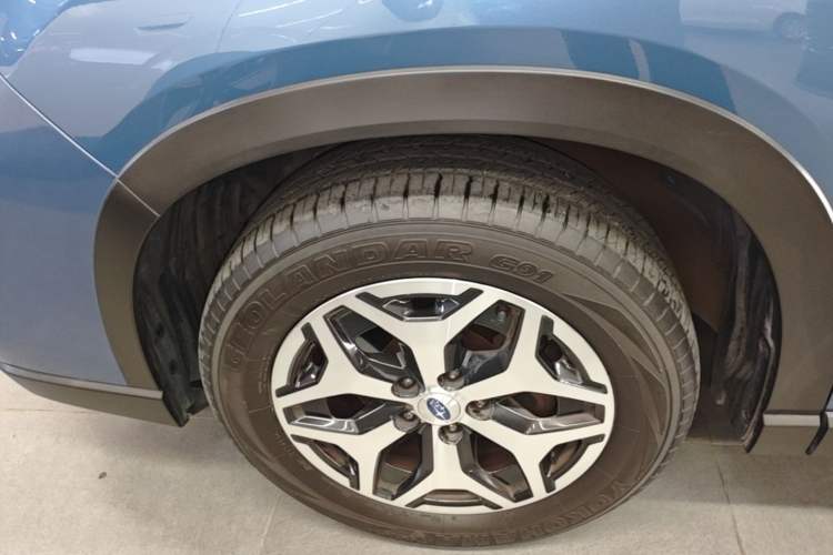 Used Subaru Forester 2021 2.0i Luxury Edition Left Front Wheel Hub