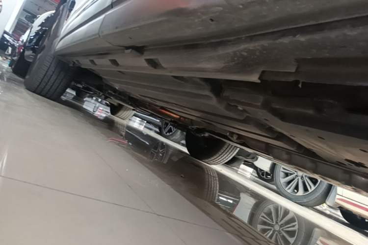 Used Subaru Forester 2021 2.0i Luxury Edition EyeSight Left Side Sill