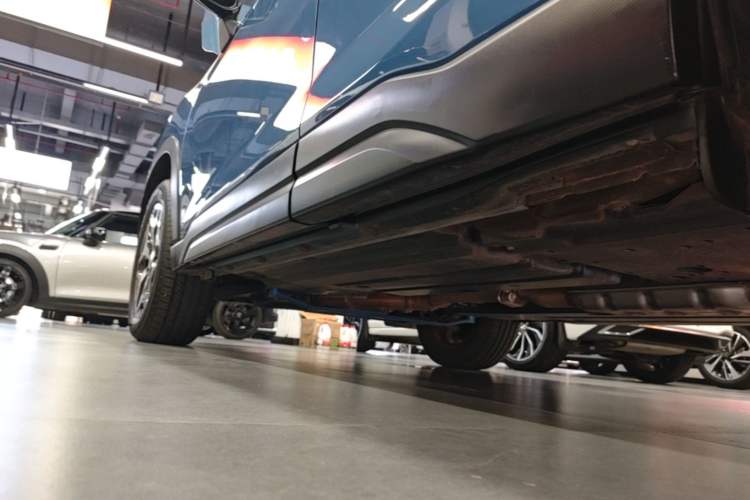 Used Subaru Forester 2021 2.0i Luxury Edition Left Side Sill
