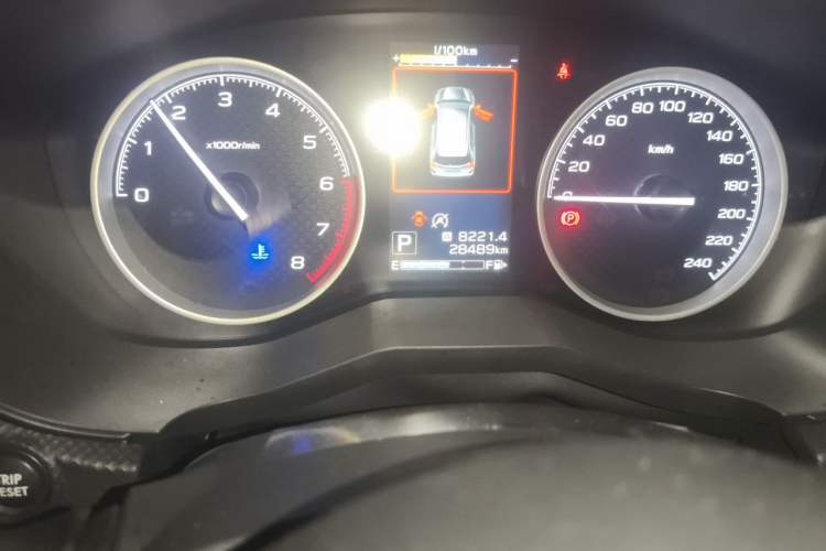 Used Subaru Forester 2021 2.0i Luxury Edition EyeSight Odometer Close Up