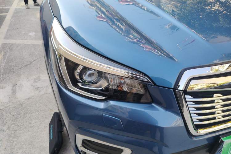 Used Subaru Forester 2021 2.0i Luxury Edition EyeSight Right Front Headlight