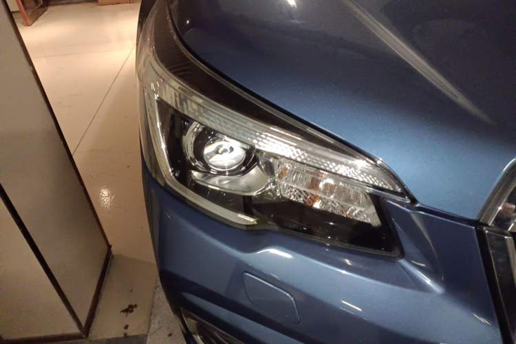 Used Subaru Forester 2021 2.0i Luxury Edition EyeSight Right Front Headlight