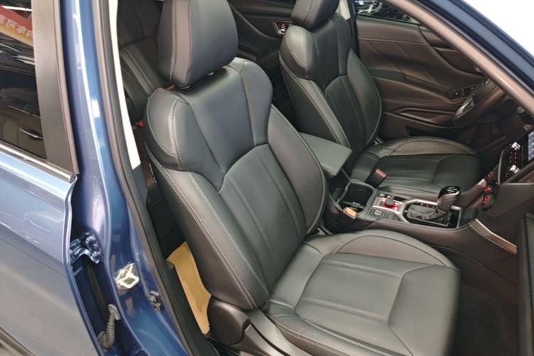 Used Subaru Forester 2021 2.0i Luxury Edition Right Front Seat