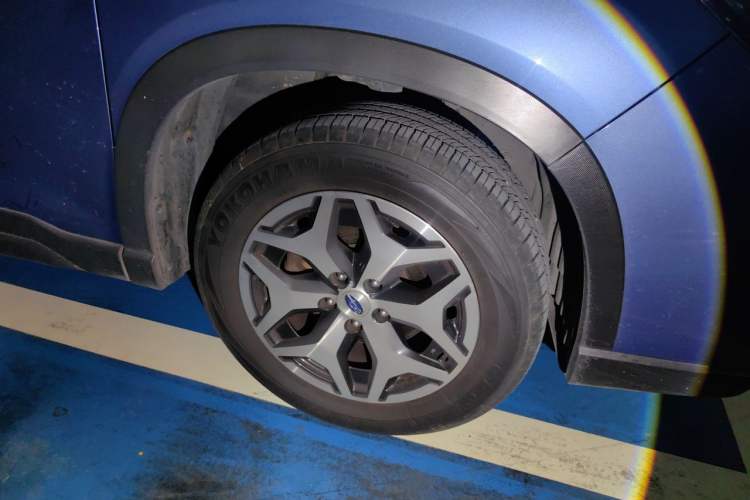 Used Subaru Forester 2021 2.0i Luxury Edition EyeSight Right Front Wheel Hub