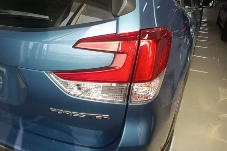 Used Subaru Forester 2021 2.0i Luxury Edition EyeSight Right Rear Taillight