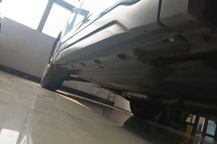 Used Subaru Forester 2021 2.0i Luxury Edition EyeSight Right Side Sill
