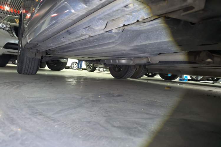 Used Subaru Forester 2021 2.0i Flagship Edition EyeSight Right Side Sill