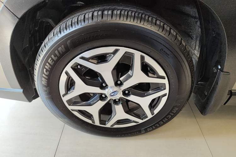 Used Subaru Forester 2021 2.0i Luxury Edition EyeSight Exterior 1