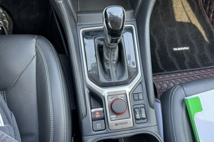 Used Subaru Forester 2021 2.0i Luxury Edition EyeSight Gear Lever