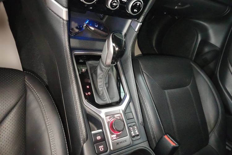 Used Subaru Forester 2021 2.0i Luxury Edition EyeSight Gear Lever
