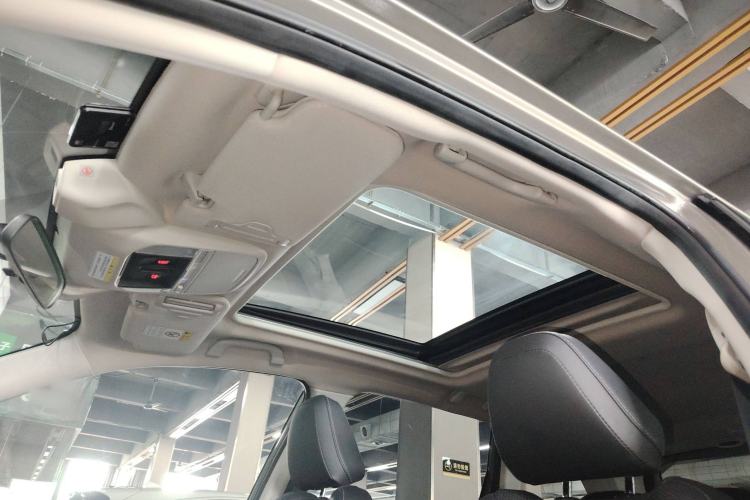 Used Subaru Forester 2021 2.0i Luxury Edition EyeSight Headliner