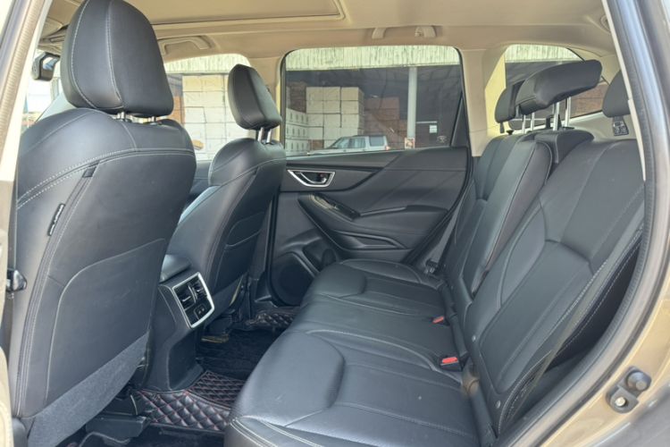 Used Subaru Forester 2021 2.0i Luxury Edition EyeSight Interior 2