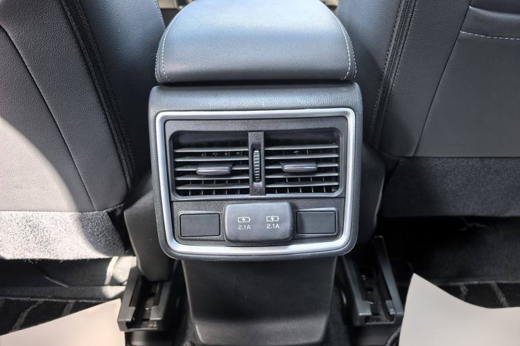 Used Subaru Forester 2021 2.0i Luxury Edition EyeSight Interior 9