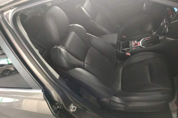 Used Subaru Forester 2021 2.0i Luxury Edition EyeSight Right Front Seat