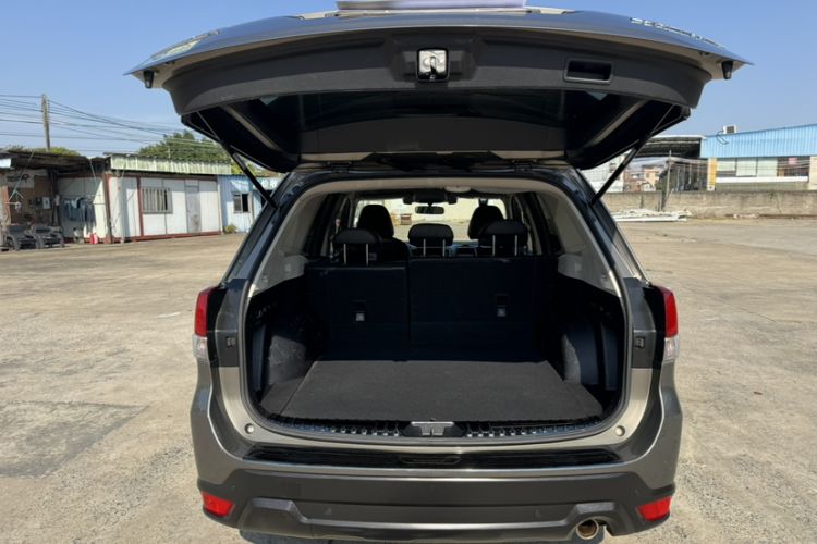 Used Subaru Forester 2021 2.0i Luxury Edition EyeSight Trunk