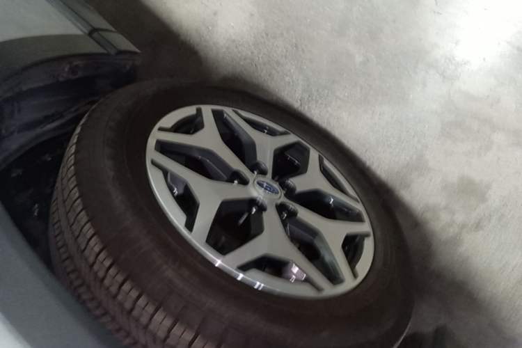 Used Subaru Forester 2021 2.0i Luxury Edition EyeSight Left Front Wheel Hub