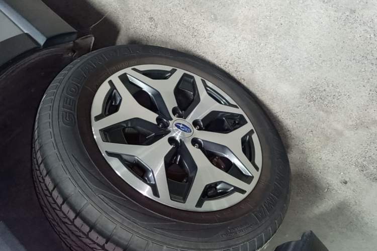 Used Subaru Forester 2021 2.0i Luxury Edition EyeSight Right Rear Wheel Hub