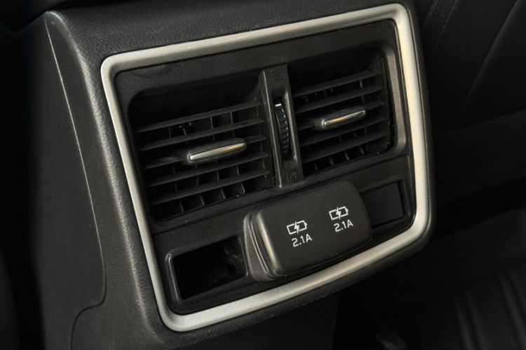Used Subaru Forester 2021 2.0i Luxury Edition EyeSight Interior 12