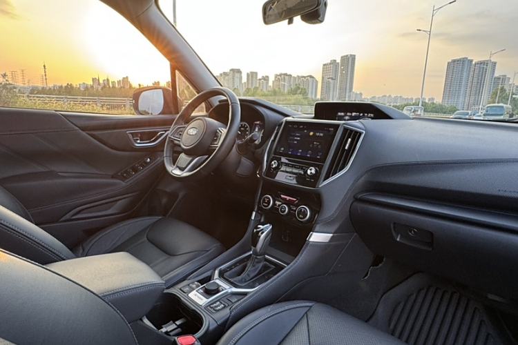 Used Subaru Forester 2021 2.0i Luxury Edition EyeSight Interior 9