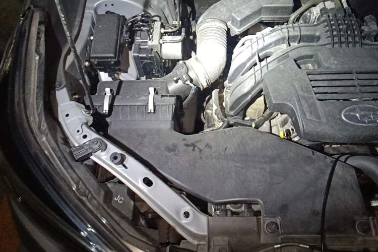 Used Subaru Forester 2021 2.0i Luxury Edition EyeSight Engine Bay Right