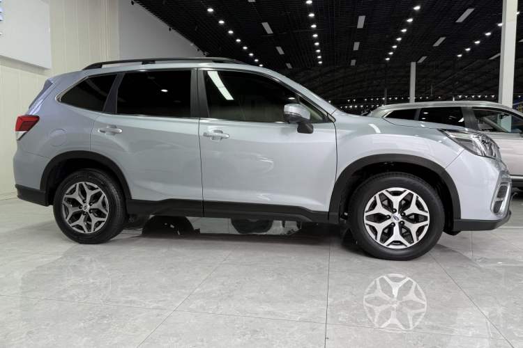 Used Subaru Forester 2021 2.0i Luxury Edition EyeSight Exterior 6