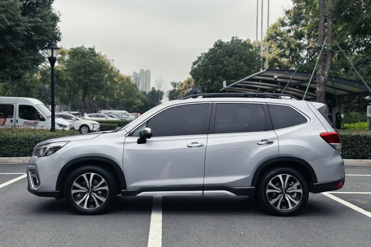 Used Subaru Forester 2021 2.0i Flagship Edition EyeSight Exterior 7
