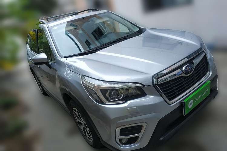 Used Subaru Forester 2021 2.0i Luxury Edition EyeSight Front Right 45 Deg