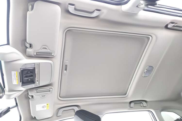 Used Subaru Forester 2021 2.0i Luxury Edition EyeSight Headliner