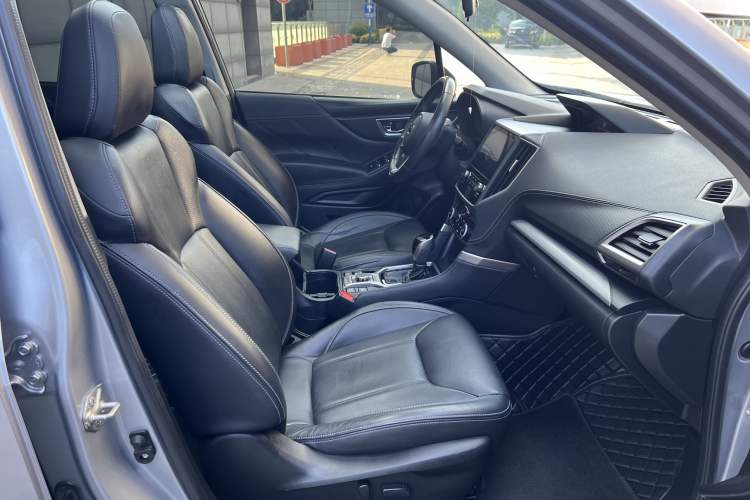 Used Subaru Forester 2021 2.0i Flagship Edition EyeSight Interior 11