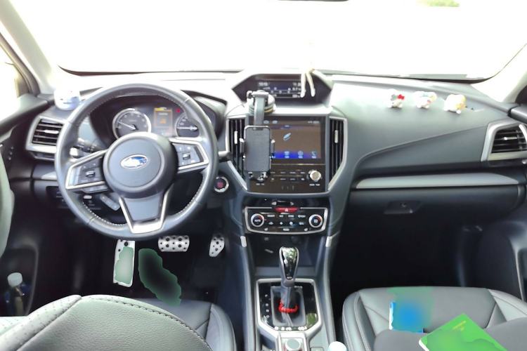 Used Subaru Forester 2021 2.0i Flagship Edition EyeSight Interior 2