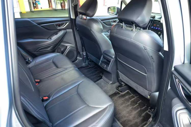 Used Subaru Forester 2021 2.0i Luxury Edition EyeSight Interior 3