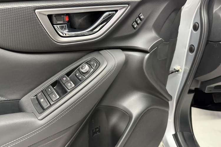 Used Subaru Forester 2021 2.0i Luxury Edition EyeSight Interior 6