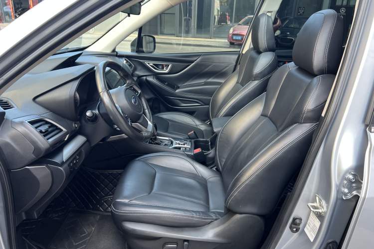 Used Subaru Forester 2021 2.0i Flagship Edition EyeSight Interior 6