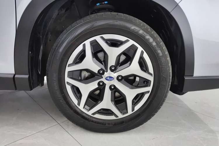 Used Subaru Forester 2021 2.0i Luxury Edition EyeSight Left Rear Wheel Hub