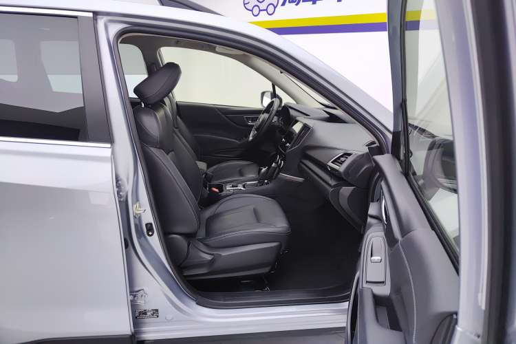 Used Subaru Forester 2021 2.0i Luxury Edition EyeSight Right Front Seat