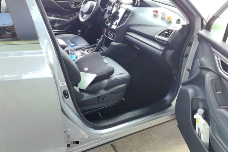 Used Subaru Forester 2021 2.0i Flagship Edition EyeSight Right Front Seat