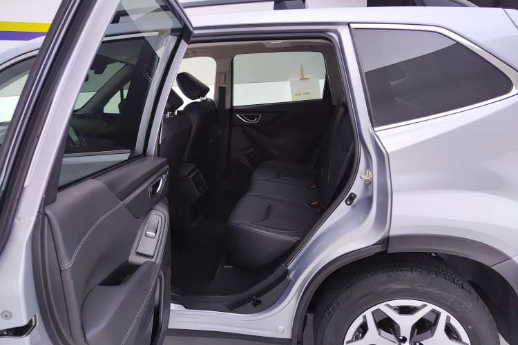 Used Subaru Forester 2021 2.0i Luxury Edition EyeSight Right Rear Seat