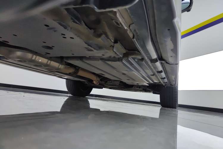 Used Subaru Forester 2021 2.0i Luxury Edition EyeSight Right Side Sill