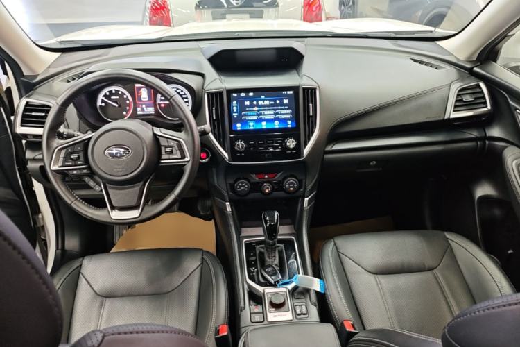 Used Subaru Forester 2021 2.0i Luxury Edition Center Console