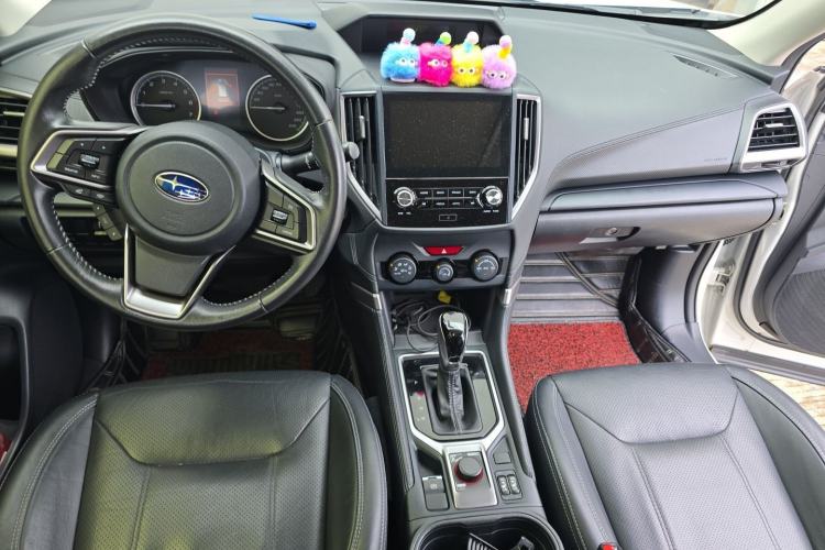 Used Subaru Forester 2021 2.0i Luxury Edition Center Console