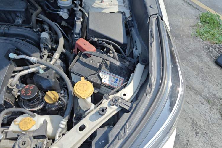 Used Subaru Forester 2021 2.0i Luxury Edition Engine Bay Left