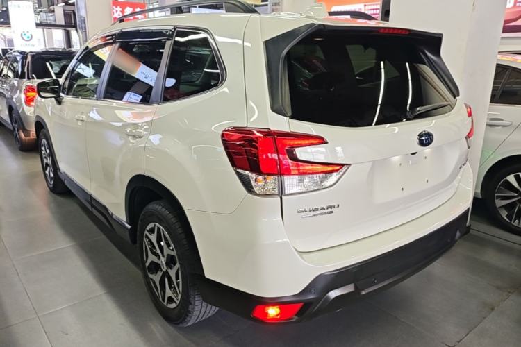 Used Subaru Forester 2021 2.0i Luxury Edition Exterior 2